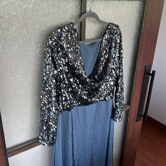 Sachin & Babi Colette Gown - Gunmetal new with tags. Size 6 NWT - Picture 9 of 15